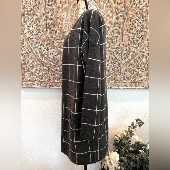 The Limited Gray & White Classy Open Front Long Cardigan w/ Pockets- size S - Picture 6 of 12